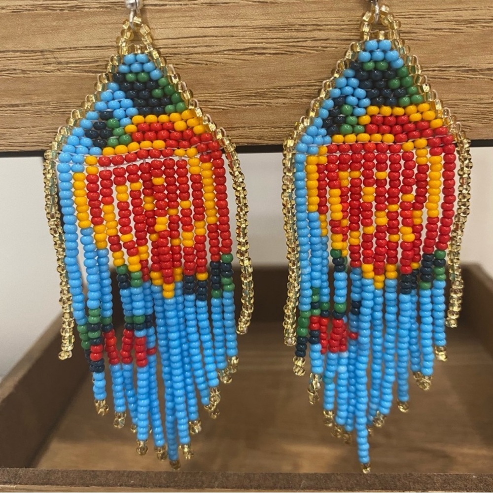 Beautiful handmade chakira bead earrings. Made by artisans in Mexico